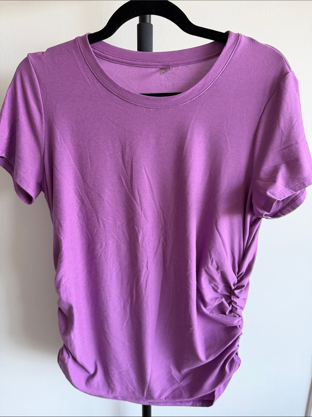 Beyond Yoga Beyond the Bump Maternity Ruched Tee – Purple – Size M